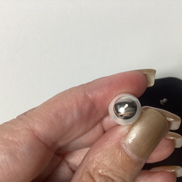 YSL Silver Pearl Earrings - Picture 4 of 4